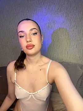 Snapshot of Ariana_Sanderss chatting on 09-21-25, 06:24 Ariana Sanderss online show from 09-21-25, 06:24