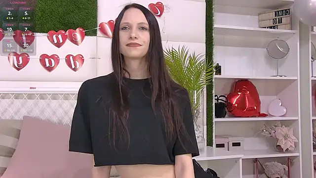 Snapshot of TaraHarris chatting on 02-15-26, 09:19 TaraHarris online show from 02-15-26, 09:19