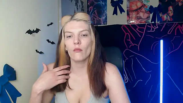 Snapshot of VanessaRey_ chatting on 04-26-26, 06:43 VanessaRey online show from 04-26-26, 06:43