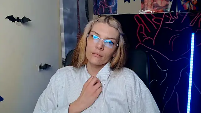 Snapshot of VanessaRey_ chatting on 06-04-26, 07:02 VanessaRey online show from 06-04-26, 07:02