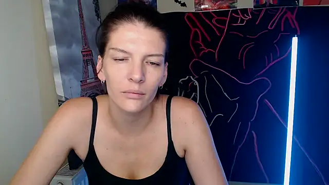 VanessaRey  online show from 10-26-25, 07:42