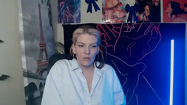 Snapshot of VanessaRey_ chatting on 05-06-26, 06:39 VanessaRey online show from 05-06-26, 06:39