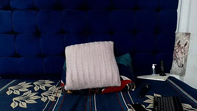 AriesCake online show from 03-18-26, 03:03