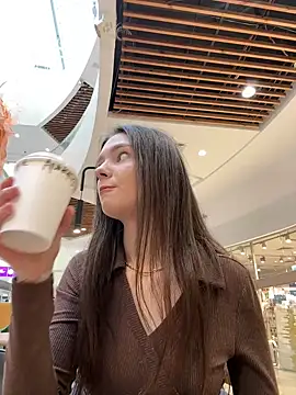 MilaBee online show from 03-23-25, 05:21