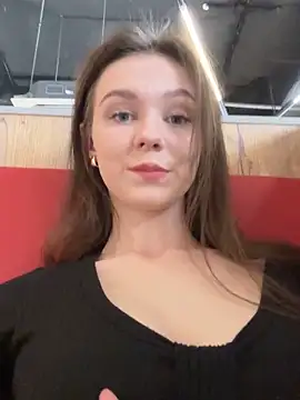 MilaBee online show from 09-22-25, 07:14