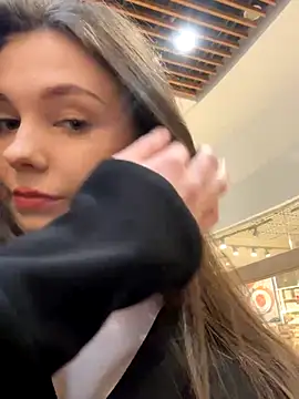 MilaBee online show from 10-06-25, 08:48