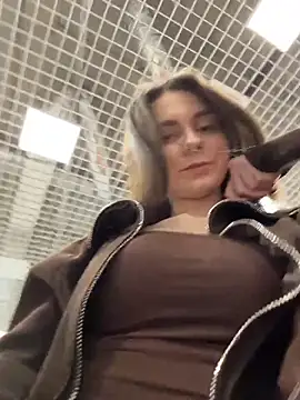 MilaBee online show from 04-14-26, 07:57