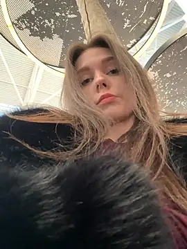 MilaBee online show from 01-06-26, 07:56