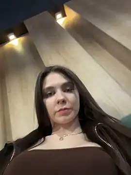 MilaBee online show from 03-14-26, 05:02