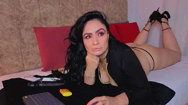 angelinarouse  online show from 05-26-26, 12:20
