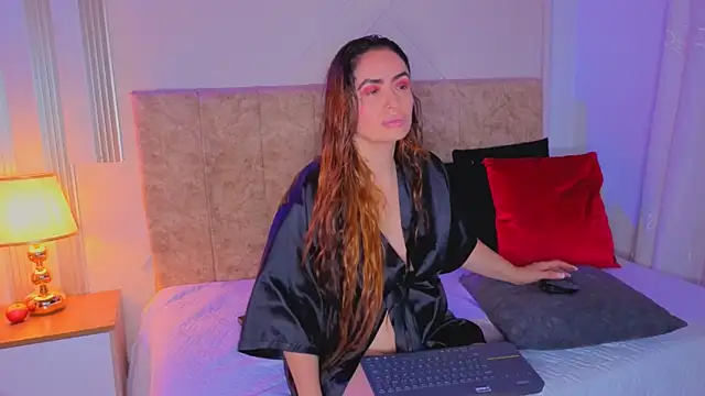 angelinarouse  online show from 04-14-26, 03:00