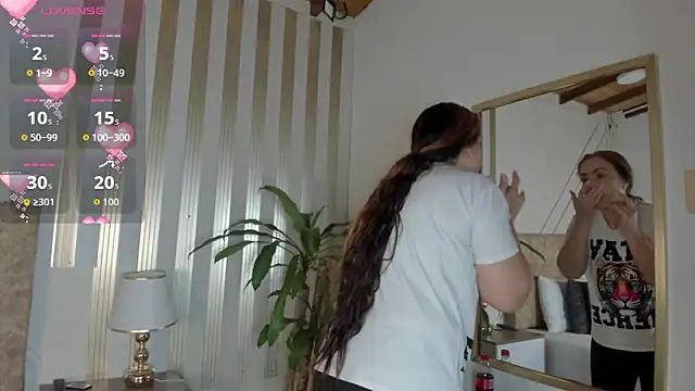 angelinarouse  online show from 09-28-25, 10:28