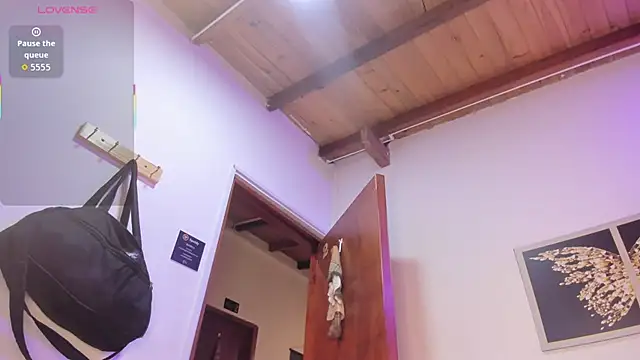 sharonscoth online show from 12-21-25, 01:08