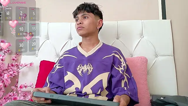 Ethan Westt online show from 10-29-25, 08:19