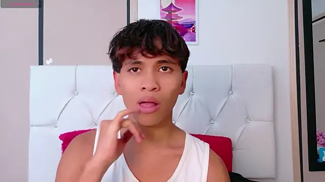 Ethan Westt online show from 04-15-26, 08:42