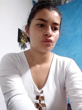 Snapshot of AlanaHotxx chatting on 09-11-25, 06:46 AlanaHotxx online show from 09-11-25, 06:46