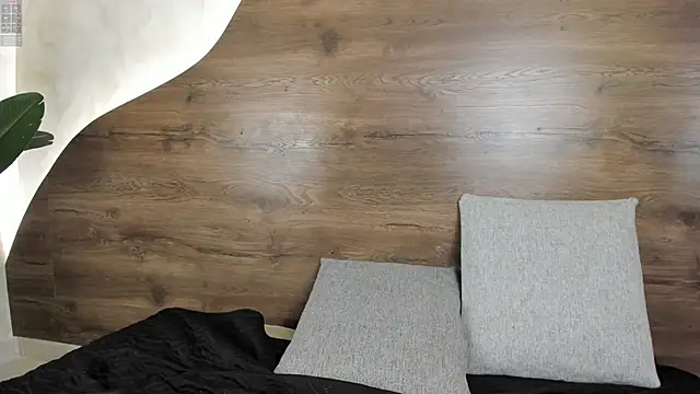 mia lacy  online show from 09-12-25, 07:35