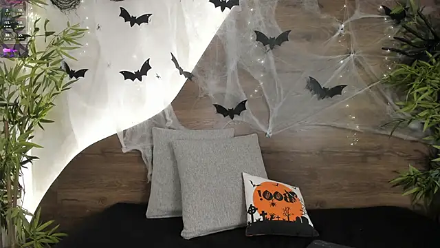 mia lacy  online show from 11-01-25, 07:41