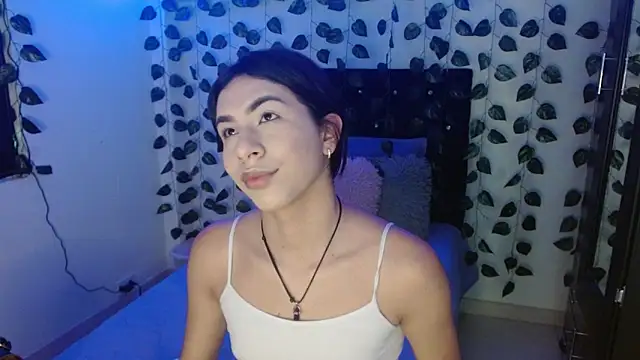 Snapshot of Lyaa_Cute chatting on 03-22-25, 04:26 Lyaa Cute online show from 03-22-25, 04:26