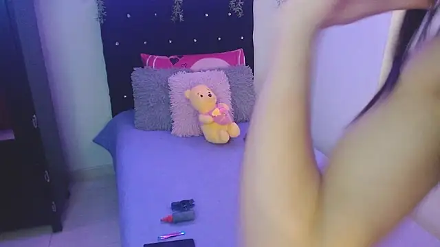 Snapshot of Lyaa_Cute chatting on 11-05-25, 01:42 Lyaa Cute online show from 11-05-25, 01:42