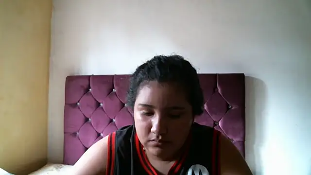 Valeria Tiffany online show from 11-13-25, 06:56