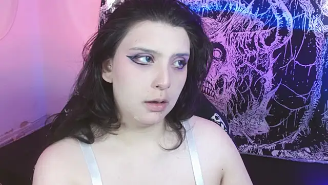Snapshot of mikaskullcs chatting on 05-15-26, 04:16 mikaskullcs online show from 05-15-26, 04:16