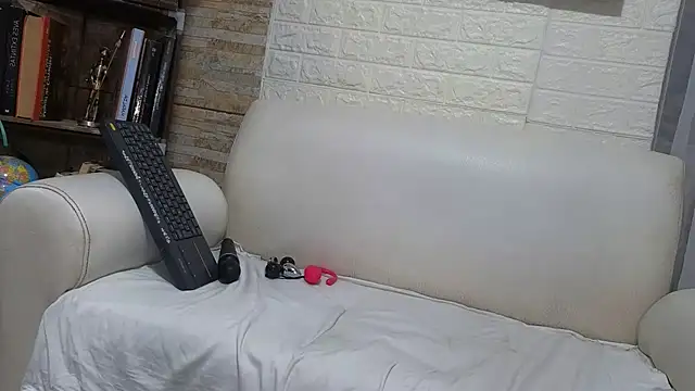 Amadamilf1980 online show from 05-30-26, 08:36