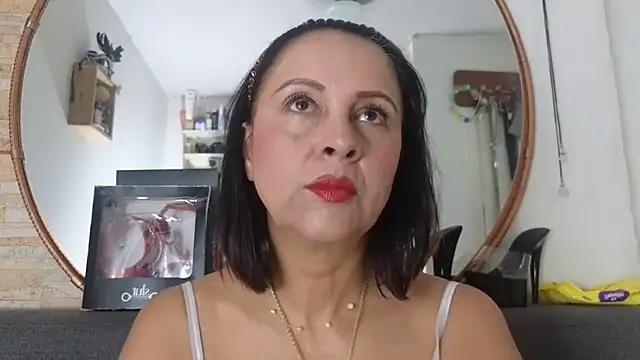 Snapshot of Amadamilf1980 chatting on 11-07-25, 04:00 Amadamilf1980 online show from 11-07-25, 04:00