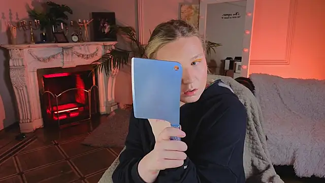 Jes Solar online show from 11-30-25, 06:19