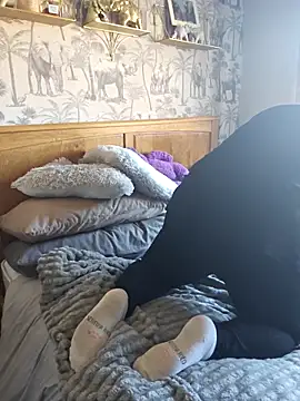 MissQueenBeex online show from 09-29-25, 10:44