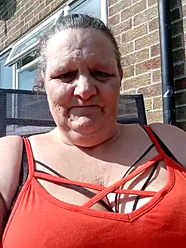 MissQueenBeex online show from 04-10-26, 10:33