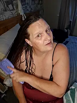 MissQueenBeex online show from 12-05-25, 03:32