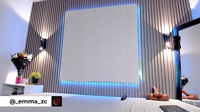 Emmazc  online show from 10-15-25, 08:17