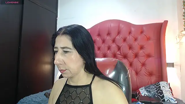 Snapshot of nei_girl chatting on 06-15-26, 11:32 nei girl online show from 06-15-26, 11:32