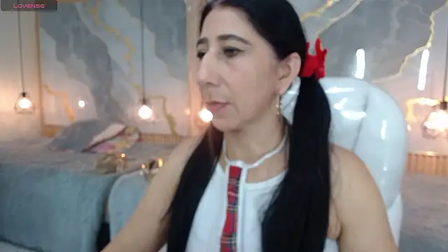 nei girl online show from 03-09-26, 11:58