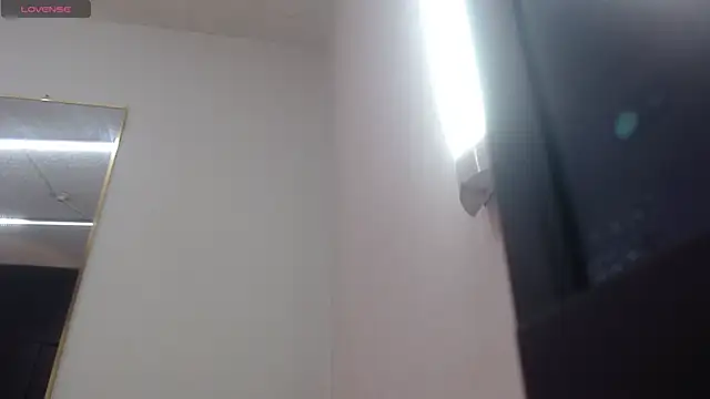 nei girl online show from 04-10-26, 11:50