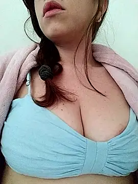 Snapshot of Cris_Redd chatting on 01-06-26, 03:16 Cris Redd online show from 01-06-26, 03:16