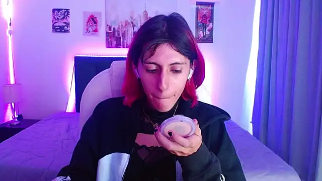 goth minerva online show from 12-17-25, 01:27