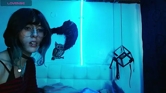 goth minerva online show from 09-09-25, 01:42