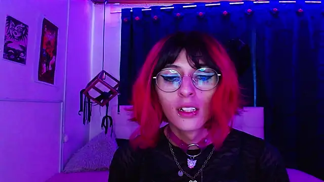 goth minerva online show from 11-14-25, 01:26