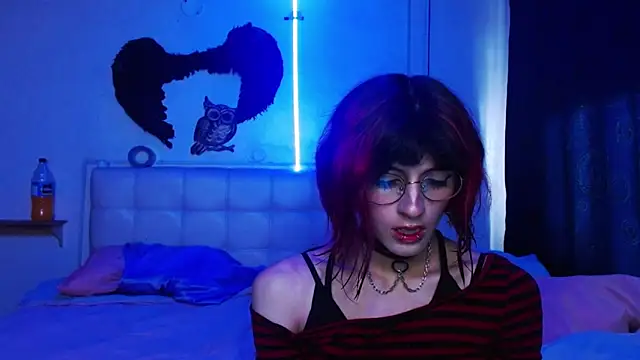 goth minerva online show from 09-30-25, 02:01