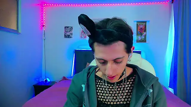 goth minerva online show from 02-10-26, 01:32