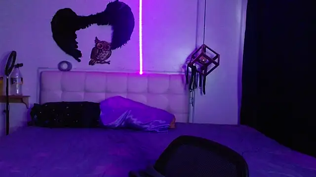 goth minerva online show from 09-22-25, 01:50