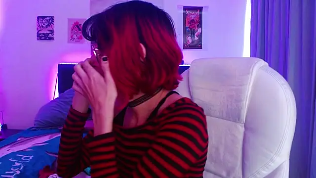 goth minerva online show from 12-16-25, 01:48