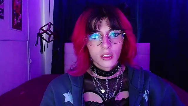 goth minerva online show from 10-29-25, 01:21