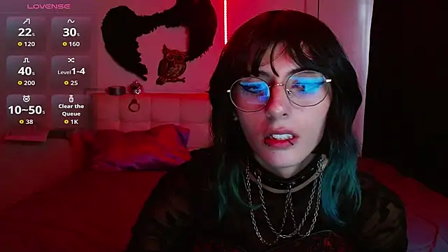 goth minerva online show from 09-16-25, 01:45