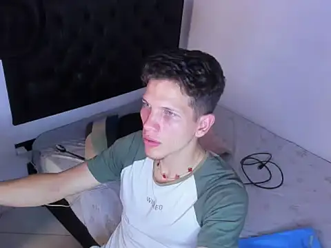 kevinkewman online show from 12-17-25, 03:50