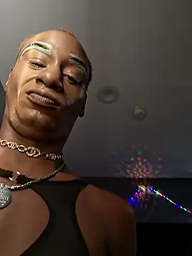 ItsBarbieBitcxxxx69 online show from 10-25-25, 06:52