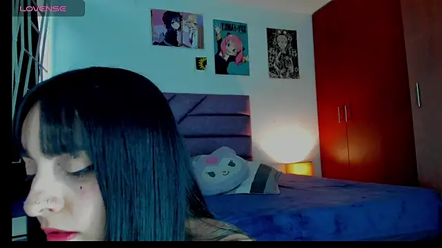 KARINNA  RAVEN online show from 05-21-26, 09:45
