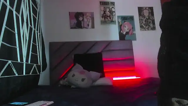 KARINNA  RAVEN online show from 11-29-25, 01:06